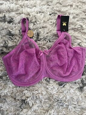 Wacoal no show lace underwire bra